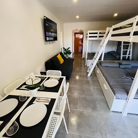 Apartment Big Studio Na Rua Da Oura, *