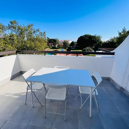 Big Studio Na Rua Da Oura, Apartament
